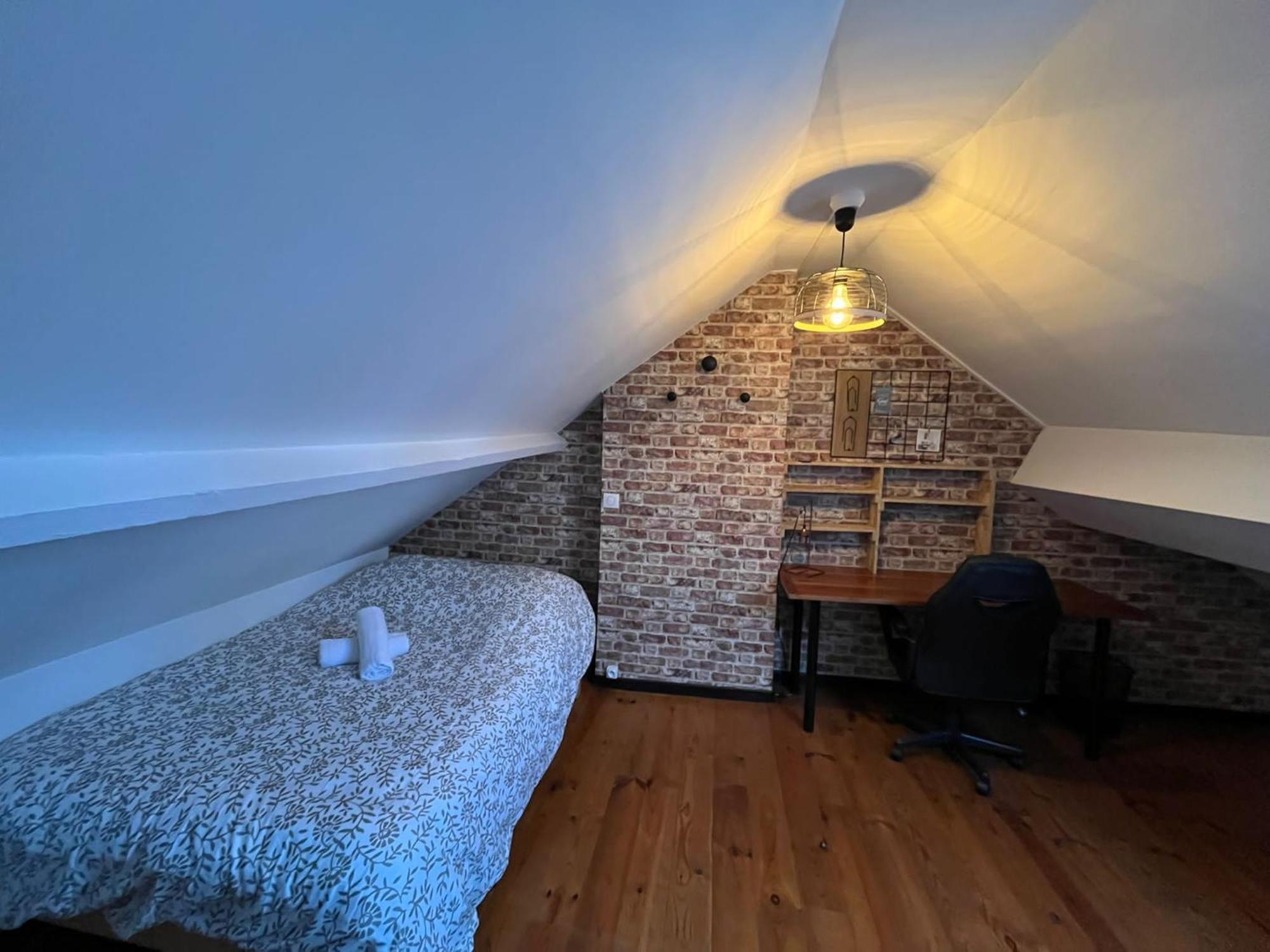 Gite Le Charme Citadin 55 M² Avec Exterieur Valenciennes Eksteriør billede